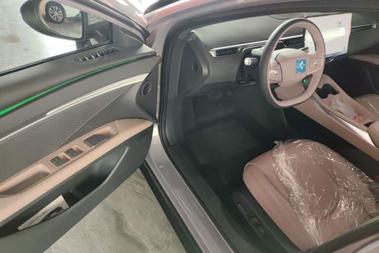 Used XPeng MONA M03 2025 620 Ultra-Long Range Plus
