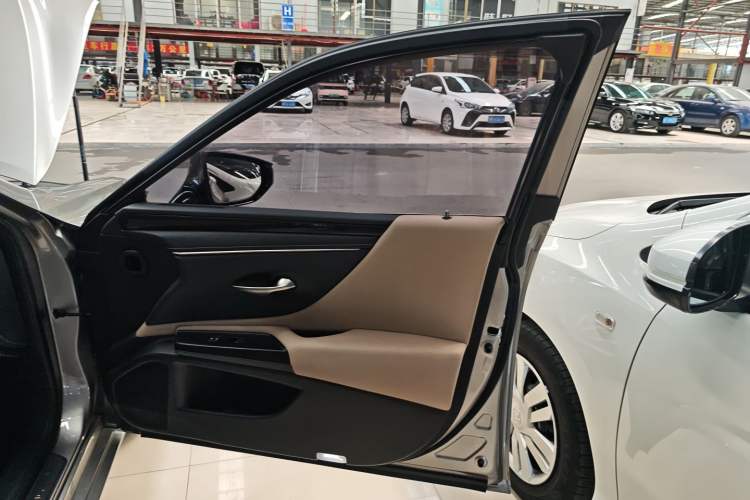 Used Lexus ES 2018 200 Excellence Edition China V Standard
