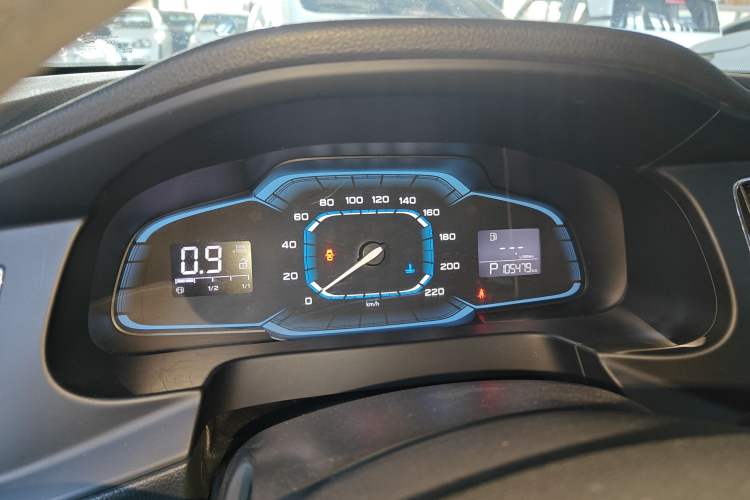 Used Roewe 360 2015 1.5L Automatic Luxury Edition
