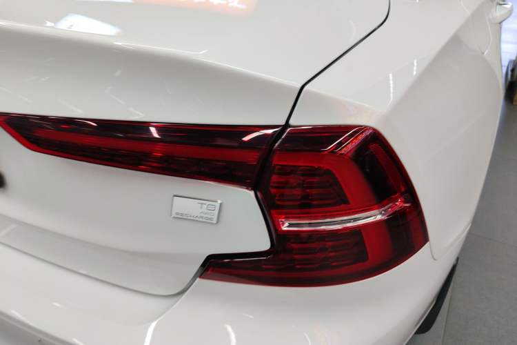 Used Volvo S60 New Energy 2022 T8 eDrive Hybrid All-Wheel Drive Smart Luxury Edition