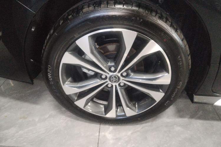 Used Toyota Granvia 2024 2.5L Hybrid Prestige ULTRA Edition