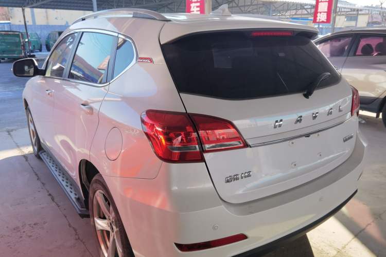 Used Haval H2 2018 Chuanxiang Edition Red Badge 1.5T Manual Two-Wheel Drive Fashionable Model