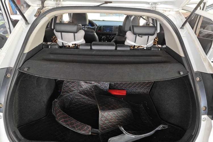 Used Honda Vezel 2017 1.8L CVT Front-Wheel Drive Pioneer Edition