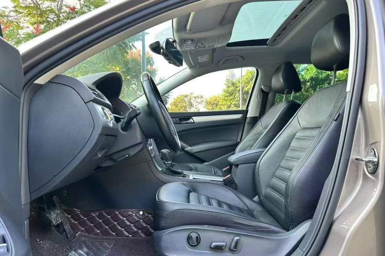 Used Volkswagen Passat 2015 1.8TSI DSG Prestige Edition
