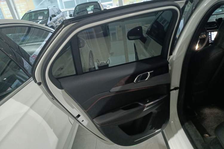 Used Lynk & Co 03 2019 1.5TD DCT JingPro Edition China VI Standard
