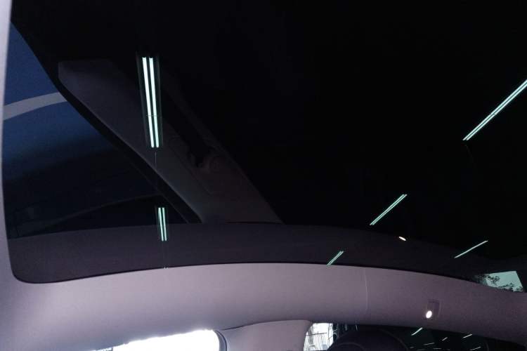 Used Tesla Model Y 2021 Long-Range All-Wheel-Drive Version 3D7