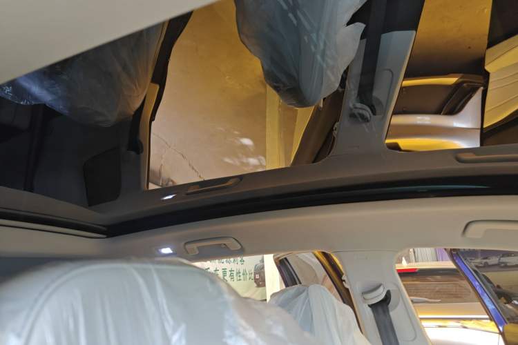 Used Volkswagen ID.6 X 2022 Intelligent Long-Range Version
