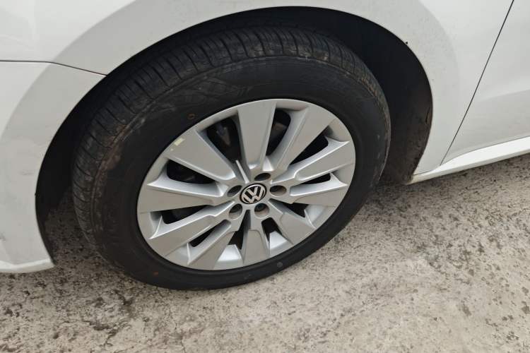 Used Volkswagen Lavida 2013 Restyled Classic 1.6L Automatic Comfort Edition
