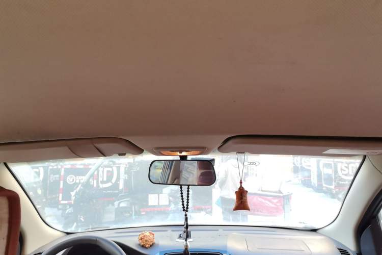 Used Baojun 730 2014 1.5L manual Comfort ESP version 7 seats
