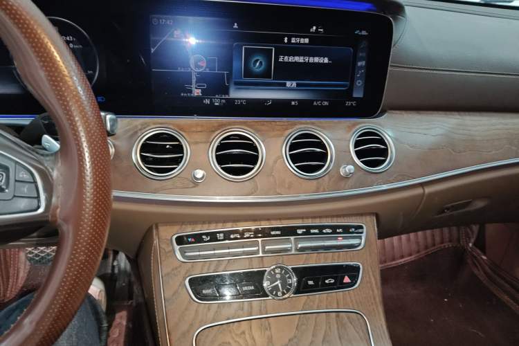 Used Mercedes-Benz E-Class 2018 Facelift E 300 L Luxury Edition
