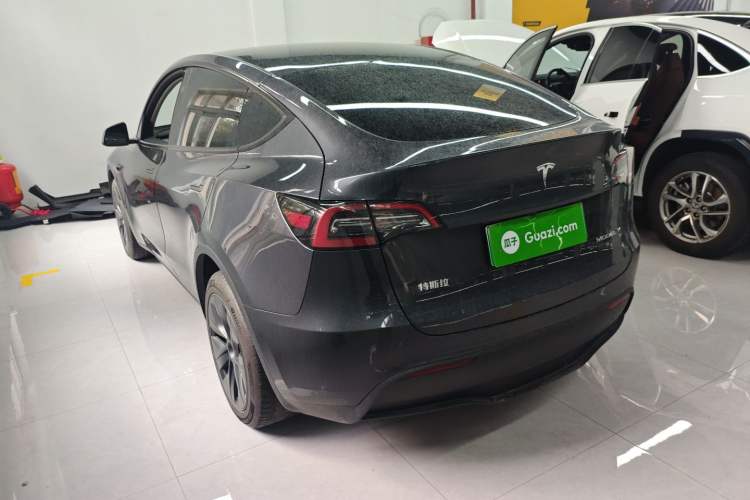 Used Tesla Model Y 2024 Long-Range All-Wheel-Drive Version