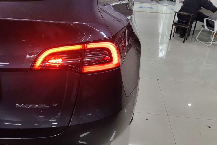 Used Tesla Model Y 2022 Rear-Wheel-Drive Version