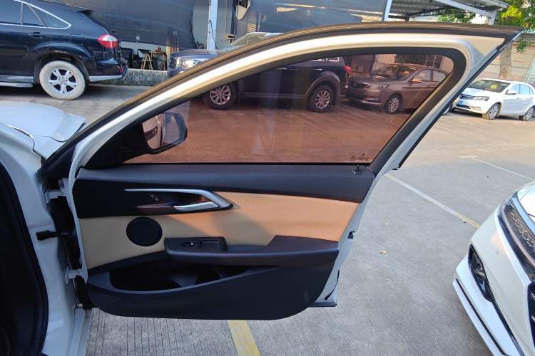 Used BMW 1 Series 2017 118i Fashion Model
