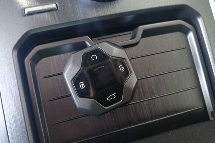 Used  Shanhai T2 2024 C-DM 129KM Linye Edition
