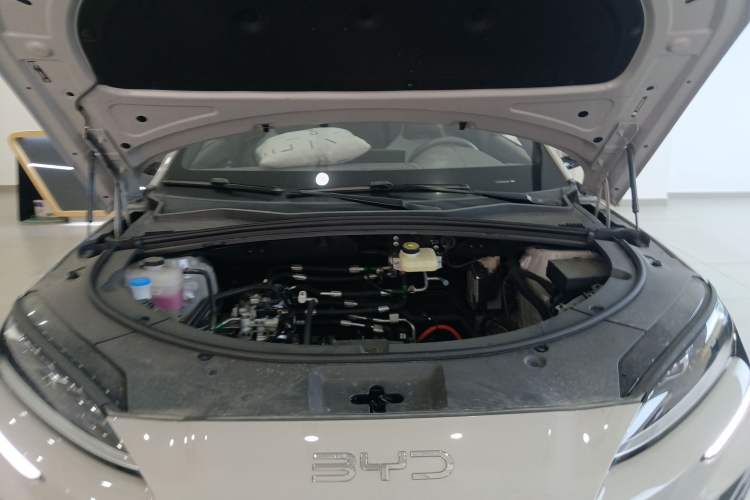 Used BYD Song PLUS New Energy 2025 EV Intelligent Driving Version 520km Premium Model
