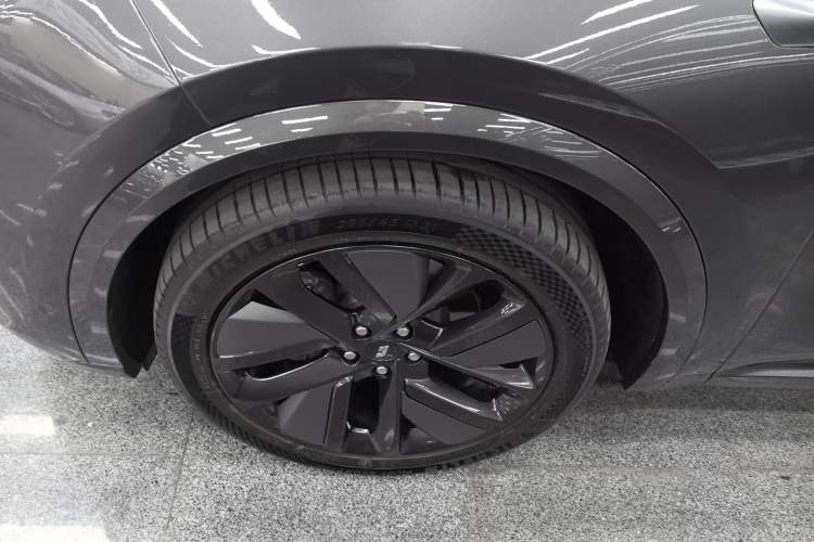 Used Li Auto L9 2022 Max model
