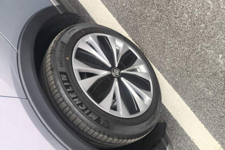 Used Buick E4 2023 Smart Edition
