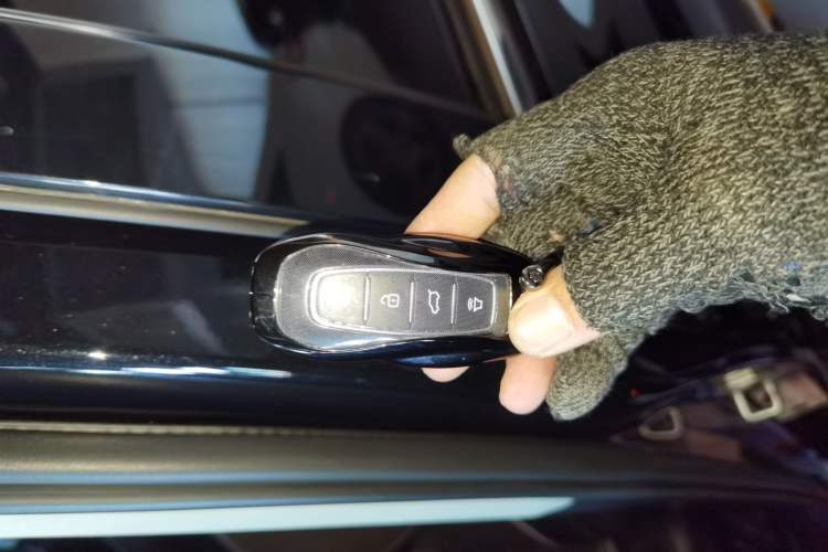 Used Ford Equator 2023 EcoBoost 225 Premier 7-Seater (2/2/3)