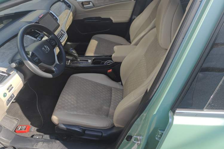 Used Honda Jade 2017 210TURBO CVT Fashion Edition 5-seater
