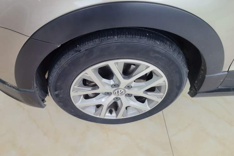 Used Volkswagen Polo 2014 1.6L Cross Polo Automatic