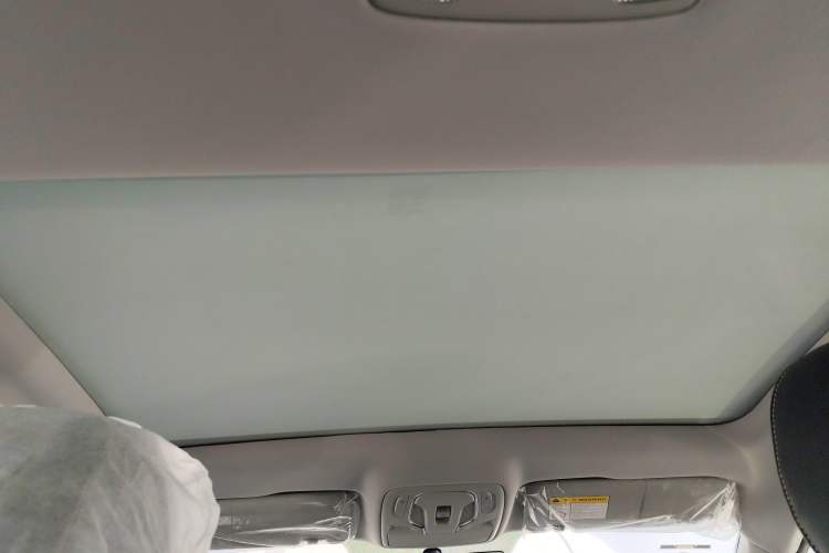 Used Roewe i6 MAX New Energy 2023 EV 420 Skyroof Special Edition
