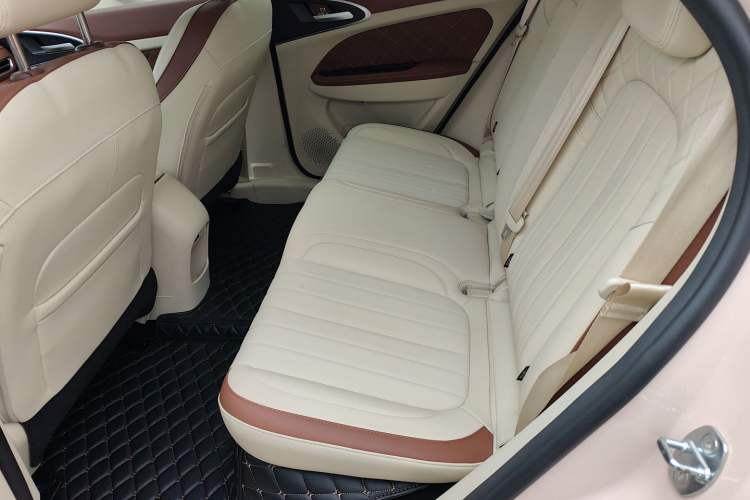 Used ORA Good Cat 2023 401 km Standard Range Premium Version Lithium Iron Phosphate