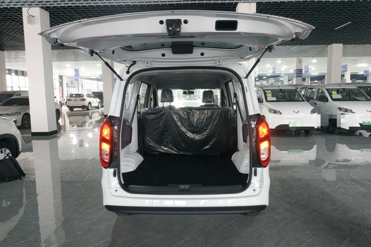 Used Wuling Hongguang New Energy 2024 All-Electric Model 300KM Practical Version
