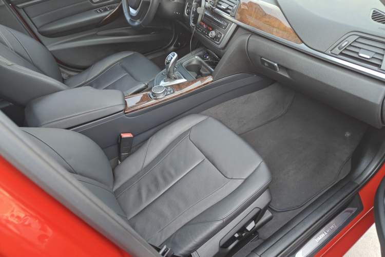 Used BMW 3 Series 2015 320Li Luxury Design Package Premium Edition