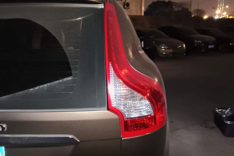 Used Volvo XC60 2017 T5 AWD Smart Range Edition
