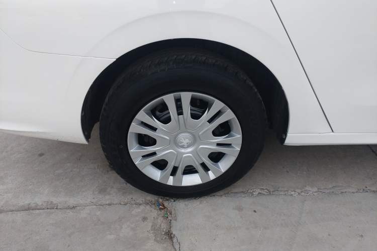 Used Peugeot 301 2017 1.6L Manual Comfort Edition
