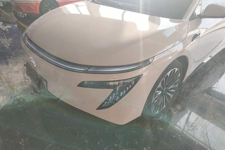 Used Nissan N7 2025 625 Max
