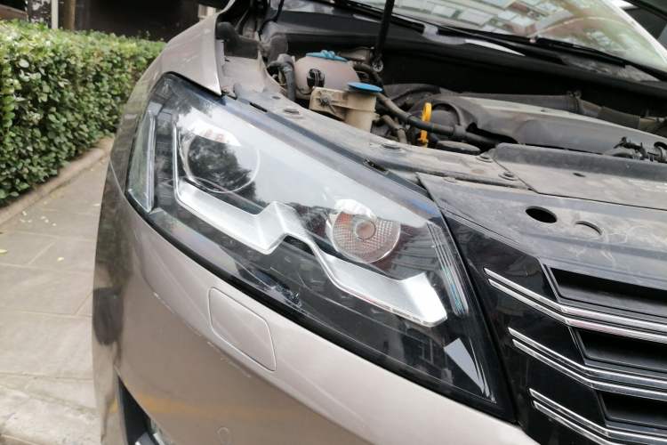 Used Volkswagen Passat 2014 1.8TSI DSG Prestige Navigation Edition
