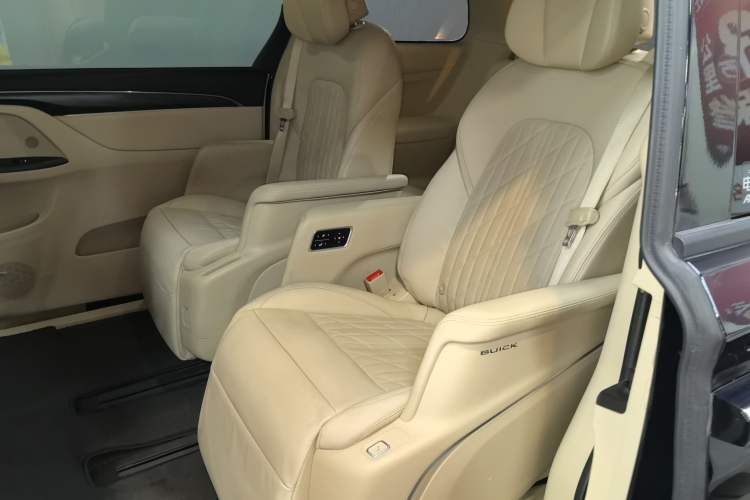 Used Buick GL8 2023 ES Lu Zun Flagship Model