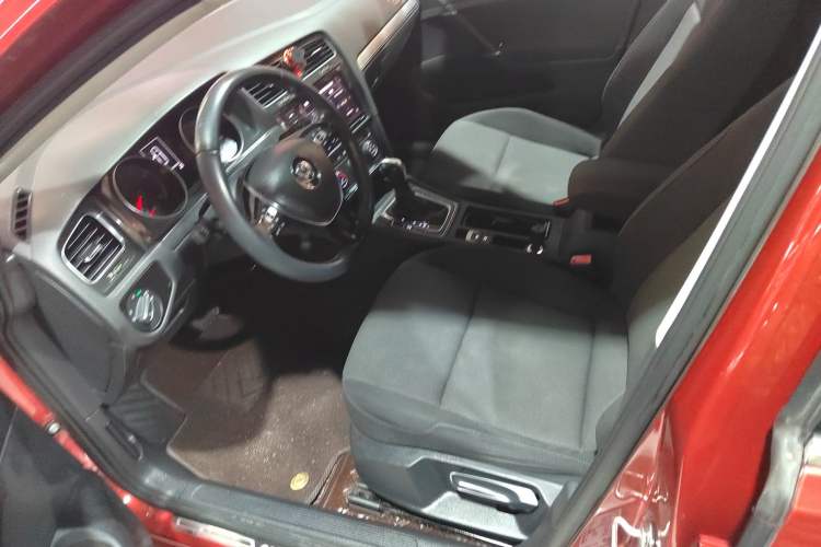 Used Volkswagen Golf 2019 200TSI DSG Comfort & Ambition Edition China VI Standard
