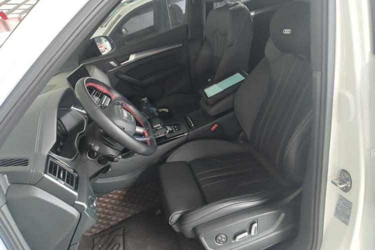 Used Audi Q5L 2024 40 TFSI Luxury Dynamic Edition
