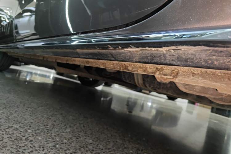 Used Buick GL8 2023 Land Executive Class Comfort Model
