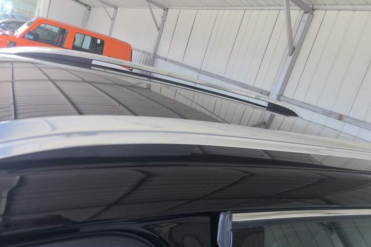 Used Ford Edge 2020 EcoBoost 245 Two-Wheel-Drive Platinum Edition 5 Seats
