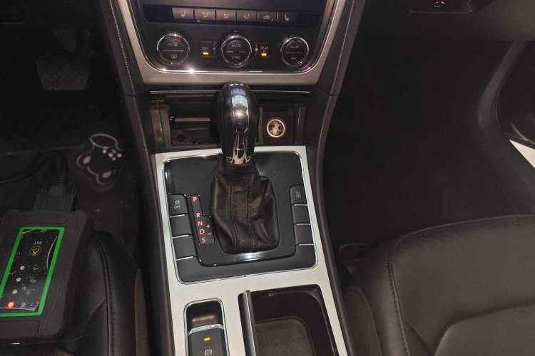 Used Volkswagen Passat 2014 1.8TSI DSG Prestige Edition
