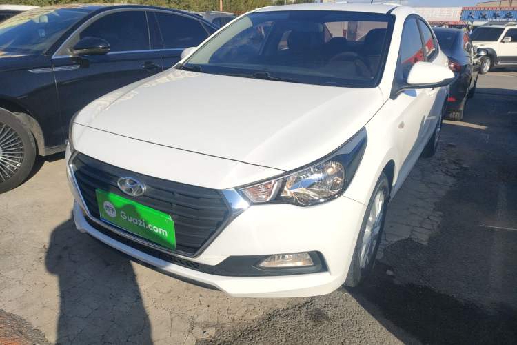 Used Hyundai Verna 2016 1.4L Manual Cool Edition GLS

