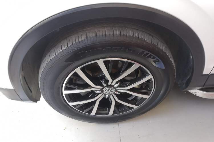 Used Volkswagen Tiguan L 2017 330TSI Automatic Two-Wheel Drive Luxury Edition
