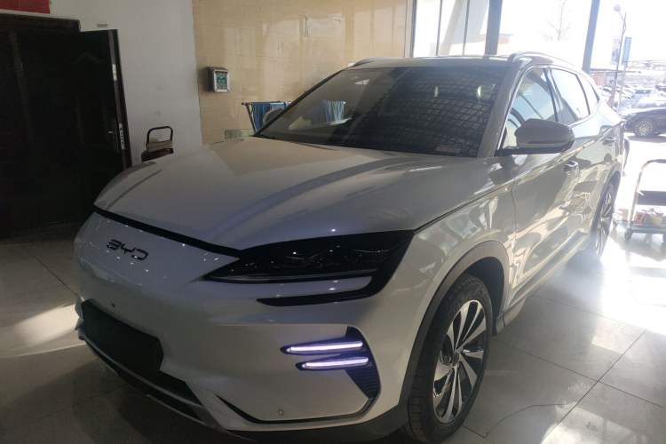 Used BYD Song PLUS New Energy 2023 Champion Edition EV 520KM Flagship Model