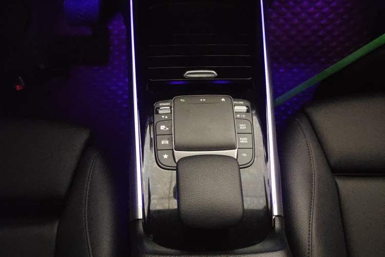 Used Mercedes-Benz GLB 2021 GLB 200 Fashion Model
