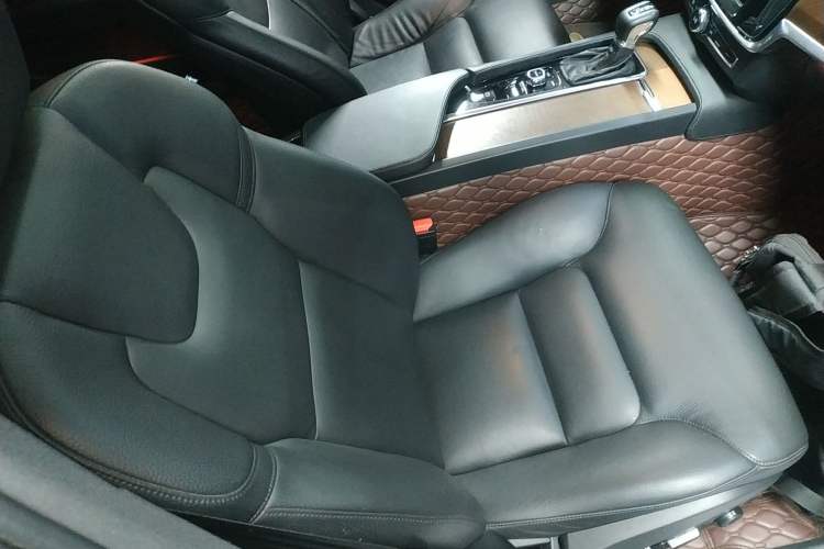 Used Volvo S90 2017 T5 Smart Luxury Edition