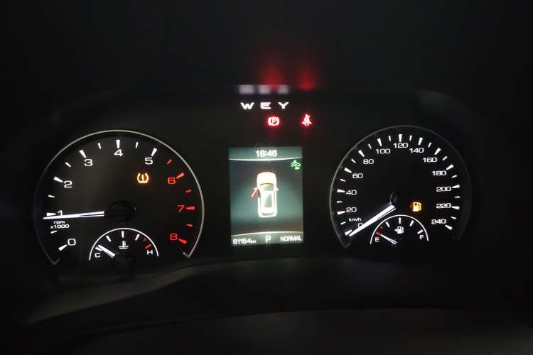 Used Wey VV5 2020 1.5T Two-Wheel Drive Color Pioneer
