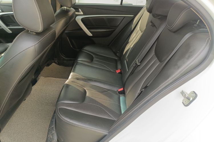 Used Geely Auto Emgrand 2017 Sedan Million Edition 1.5L Manual - Upward Version
