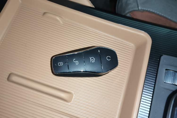 Used BYD Song L DM-i 2024 112 km Beyond Edition
