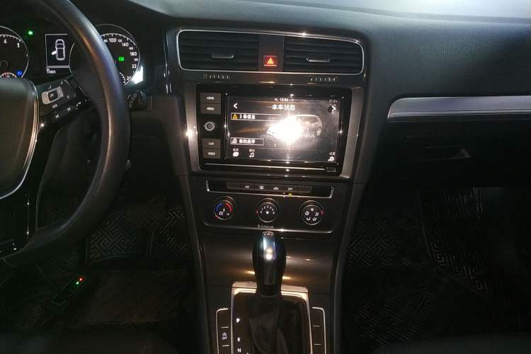 Used Volkswagen Golf 2019 200TSI DSG Comfort & Ambition Edition China VI Standard