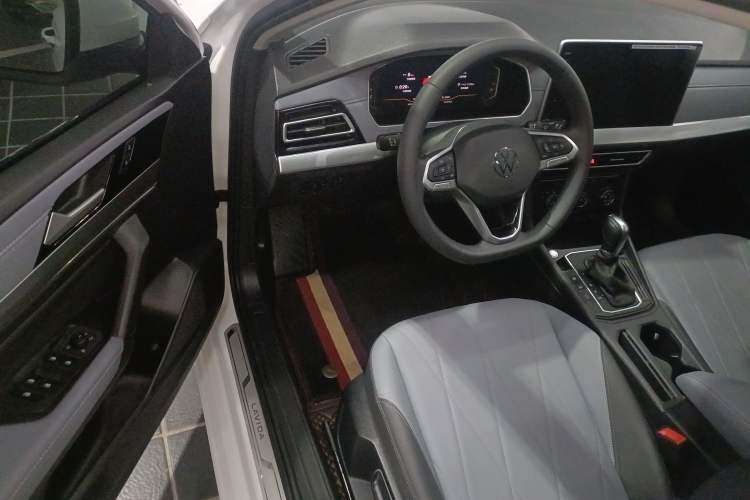 Used Volkswagen Lavida 2024 1.5L Automatic Starry Sky 5 Million Edition
