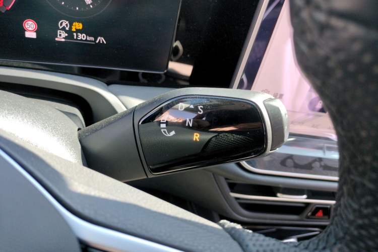 Used Volkswagen Magotan 2024 380TSI DSG Prestige Edition DaMai Package
