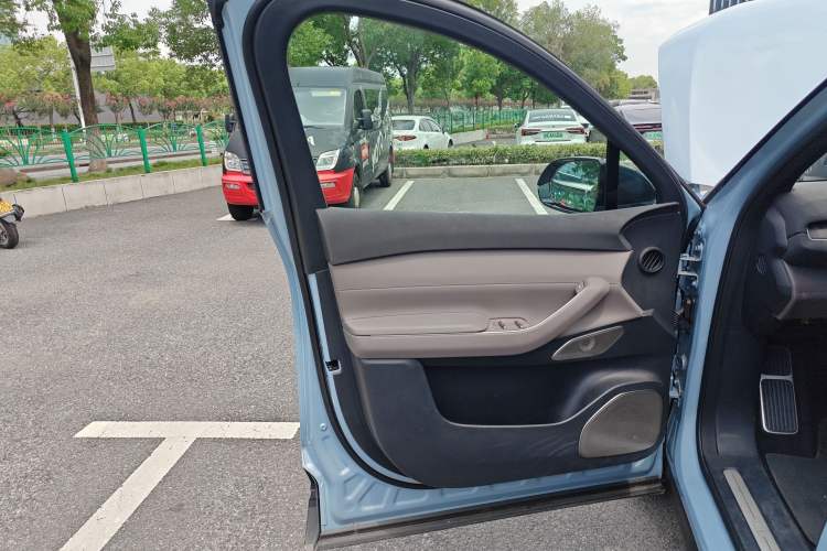 Used Nio ES7 2024 75 kWh
